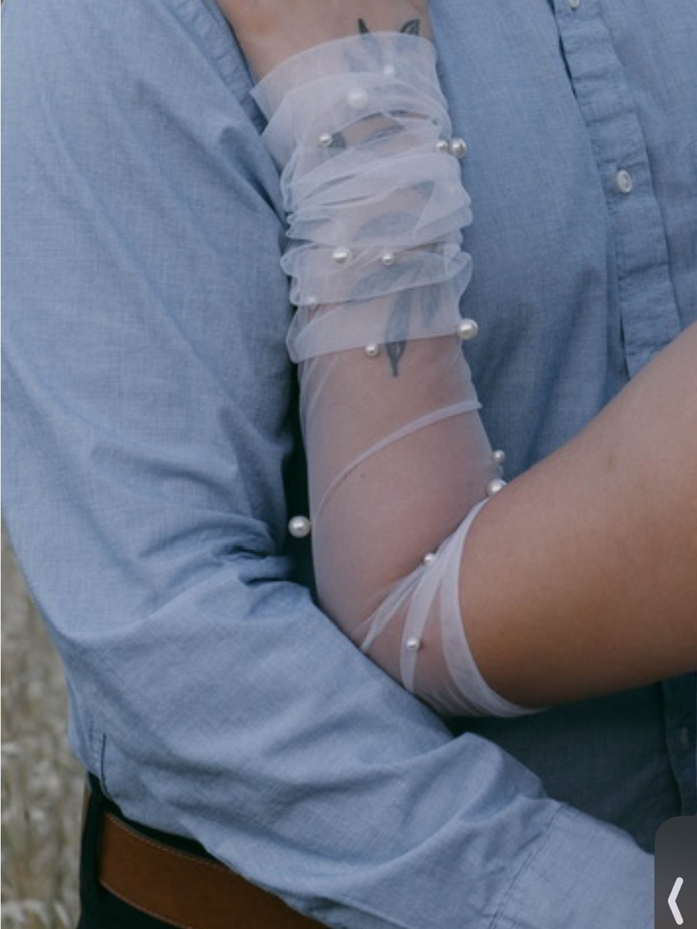 Bridal fingerless pearl gloves